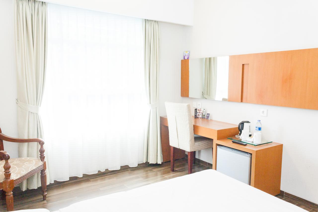 Hotel Griya Regato Jakarta Zimmer foto
